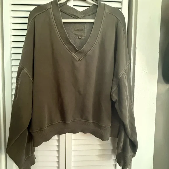 Aerie Olive V-neck Sweatshirt - Picture 2 of 4